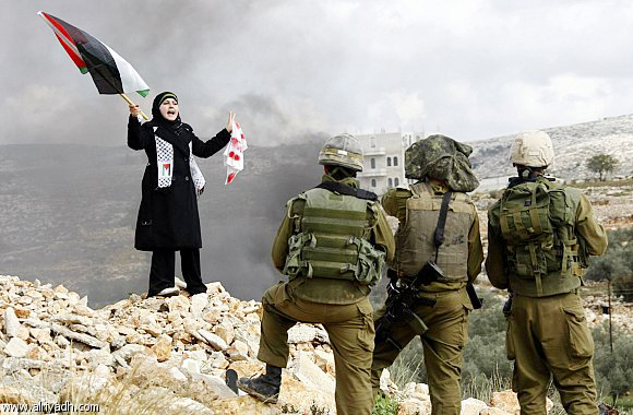 عانى الشعب الفلسطيني طويلا من المتاجرة بقضيته