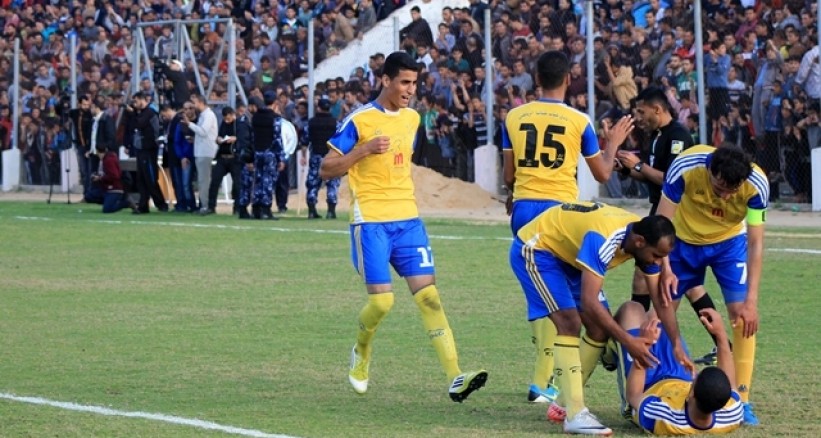 فرحة لاعبي شباب جباليا بالفوز