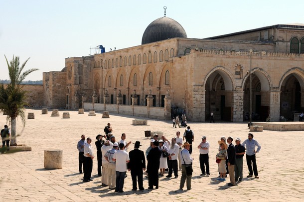 مستوطنون يقتحمون الاقصى(ارشيف)