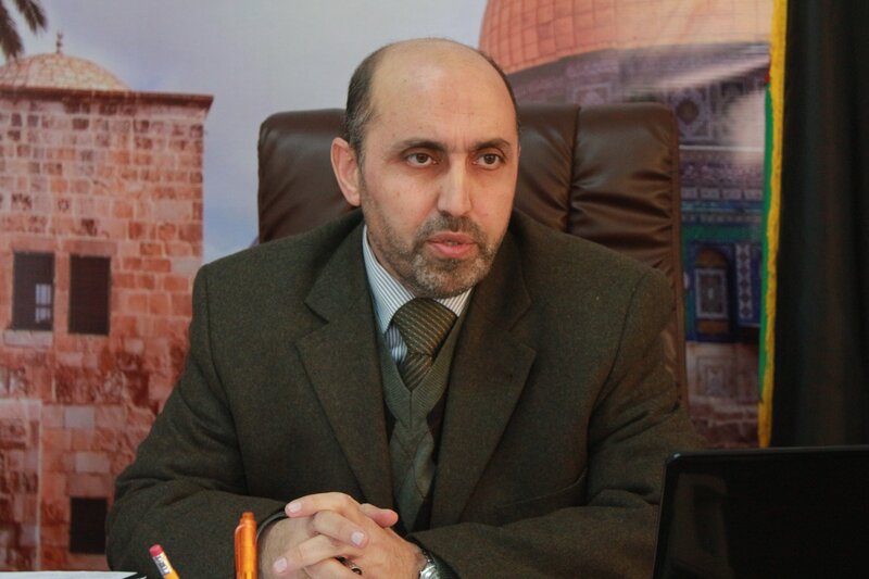 يوسف الكيالي خلال حديثه مع الرسالة تصوير (محمود أبو حصيرة)