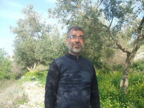 الأسير المحرر نزيه أبو عون