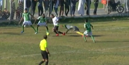 لحظة عرقلة ظهير لسلامة