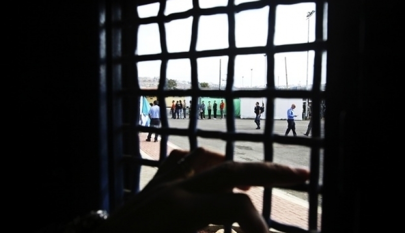 عزل أسرى في سجون الاحتلال