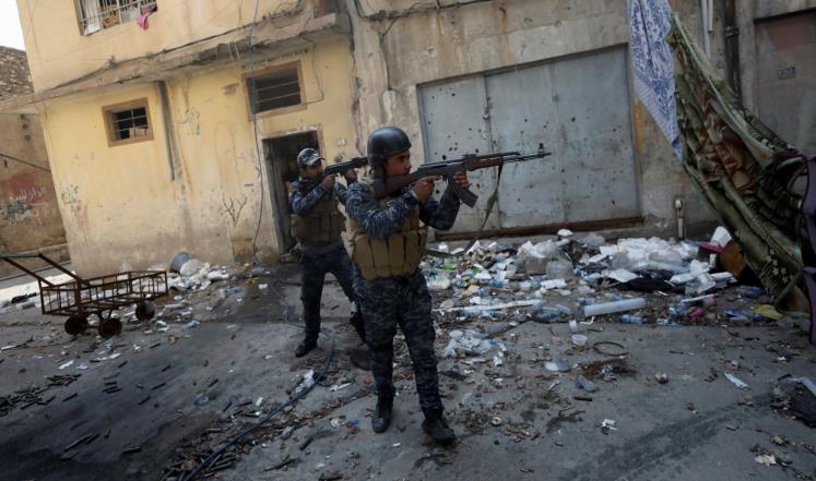 الجيش يبطئ عملياته بالموصل ويتكبد خسائر