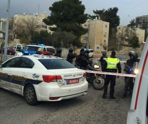 من مكان عملية الطعن اليوم