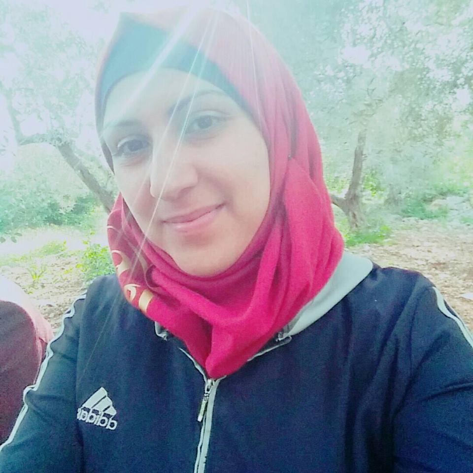 الوقائي يقتحم منزل صحفية بتهمة "حيازة أسلحة"