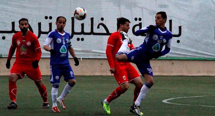 جانب من مباراة سابقة بين الطرفين