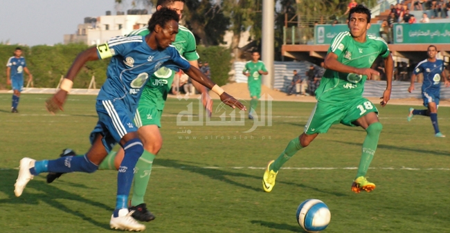 من لقاء خدمات الشاطئ والشجاعية في الدوري