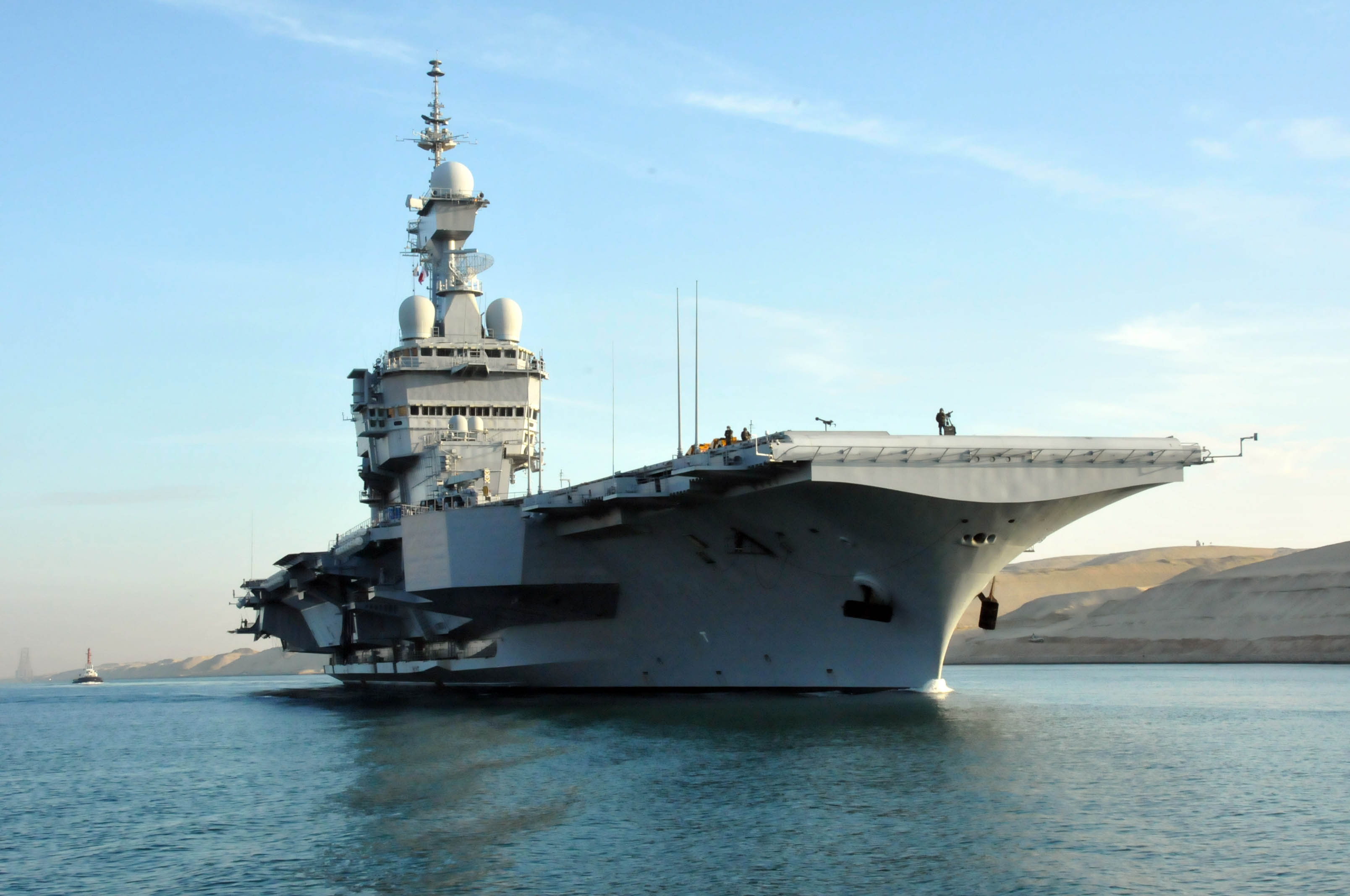 حاملة الطائرات الفرنسية "شارل ديغول"