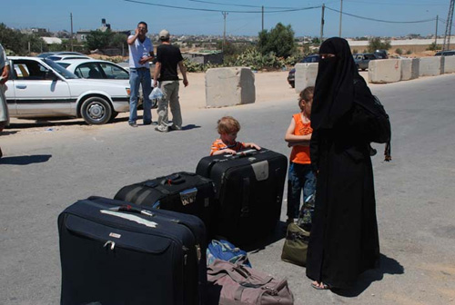 فلسطينيون يروون كابوس ما بعد مجزرة رفح