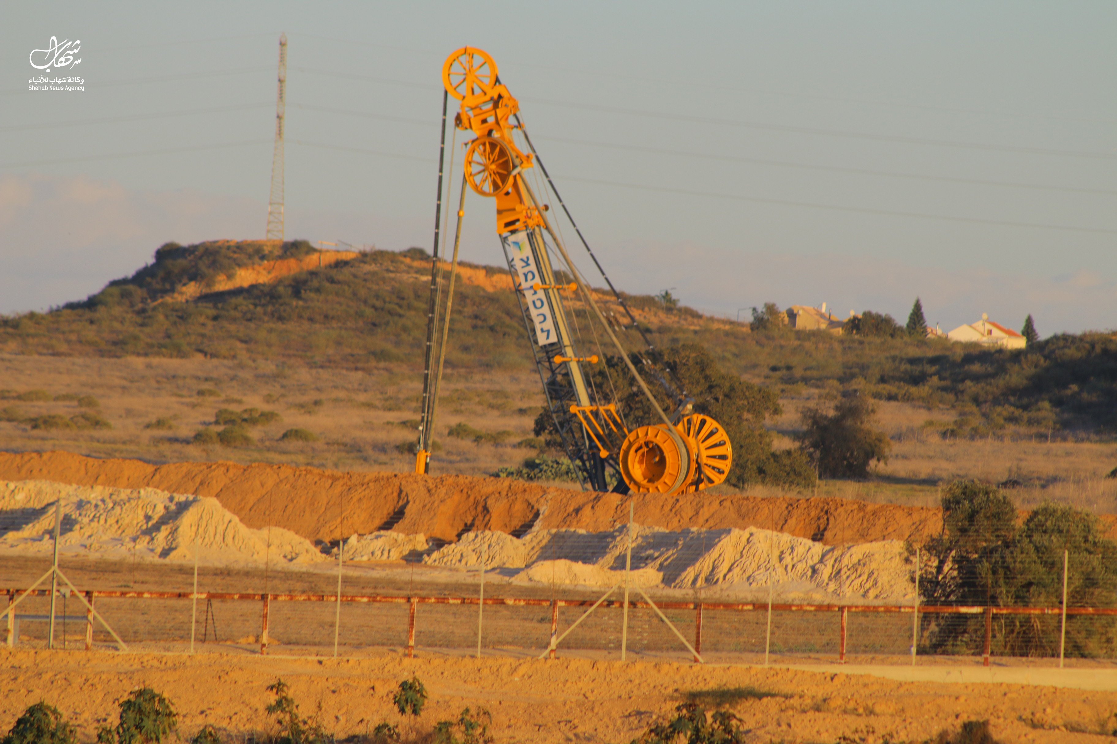 هل يدحرج "الجدار" كرة اللهب ويفتح المواجهة؟