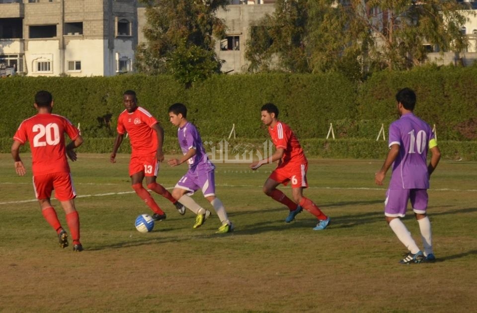 جانب من مباراة المجمع الإسلامي والسلام