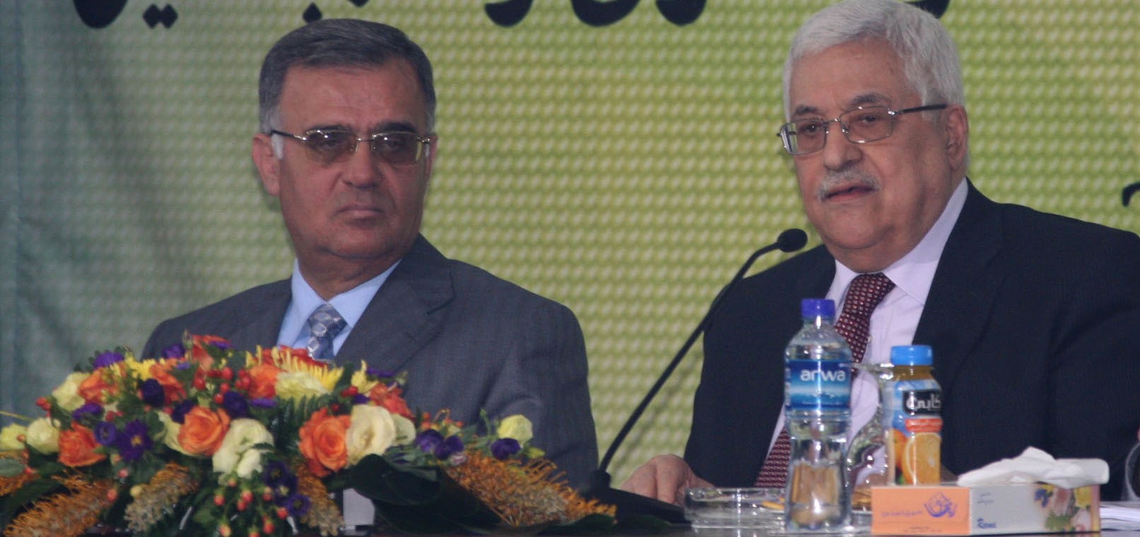 حركة فتح تقرر رسميًا تأجيل مؤتمرها السابع