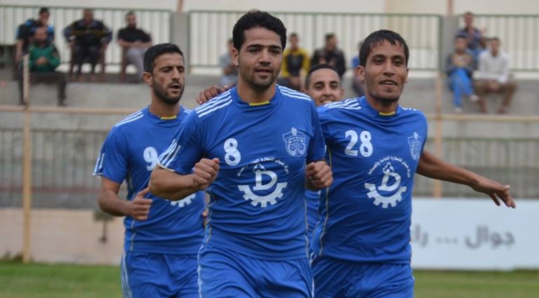 فرحة لاعبي شباب رفح بهدف قشطة