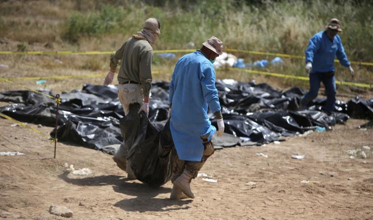  السلطات العراقية قالت إنها عثرت على رفات نحو ستمئة من ضحايا "مجزرة سبايكر" (الفرنسية)