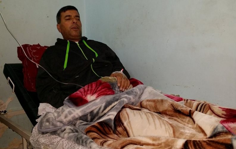 الزميل شاهر خماش على فراش المرض