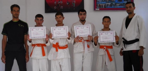 تخريج سلسلة دورات في الفنون القتالية بخانيونس  