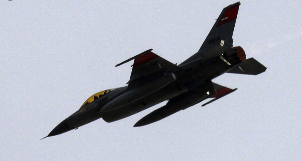 طائرة حربية مصرية (الأرشيف)