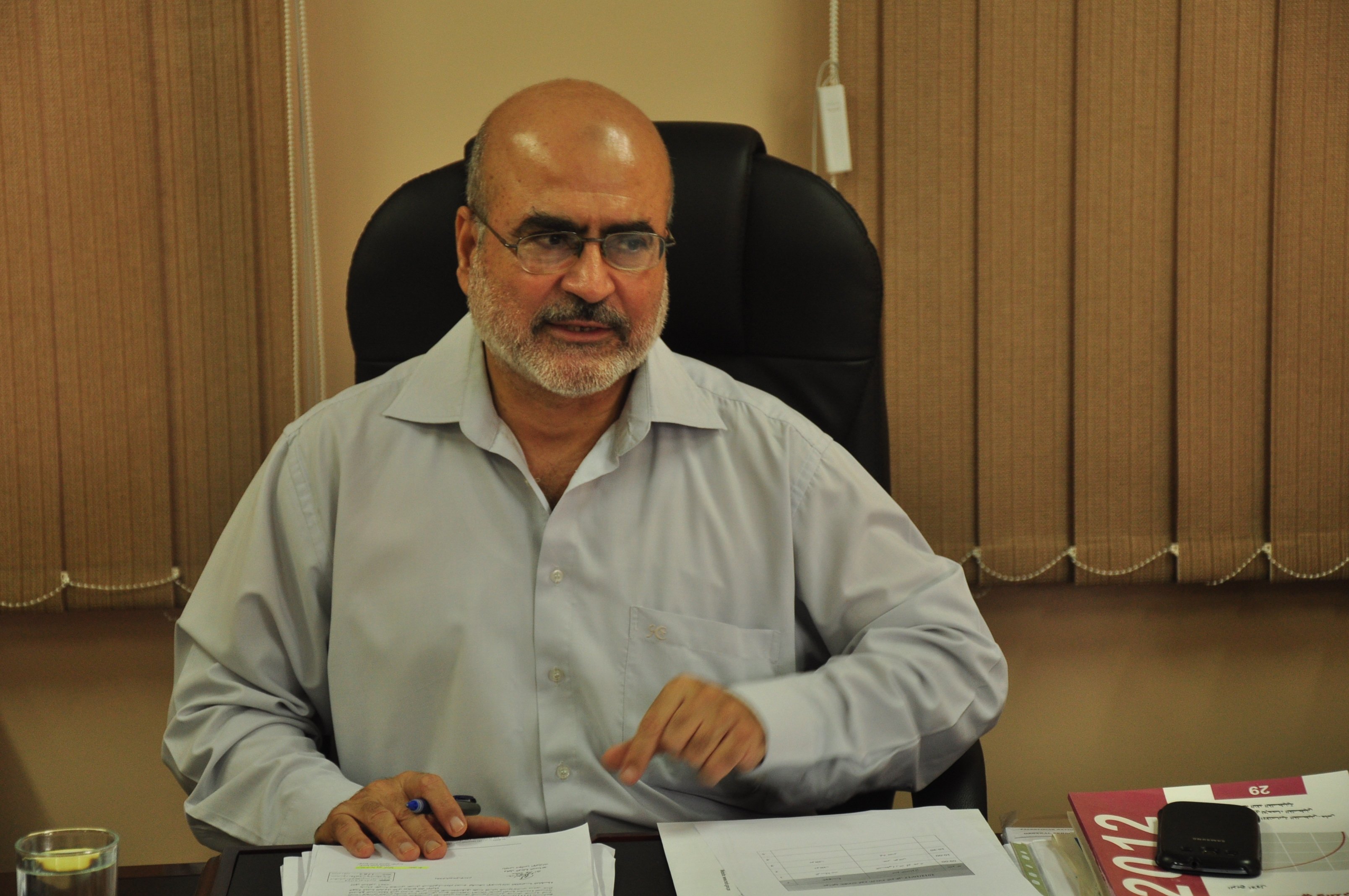 زياد الظاظا، عضو المكتب السياسي لحركة "حماس"