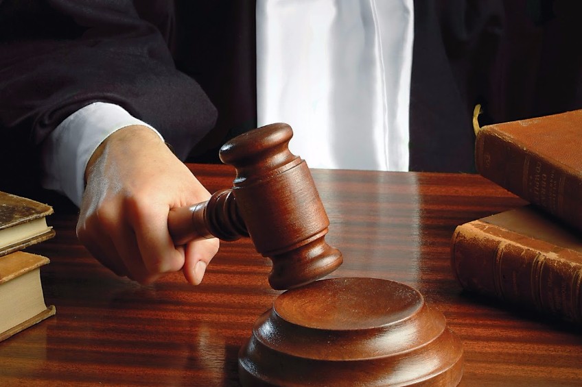 نقابة المحامين تعلق العمل في المحاكم والنيابات العامة