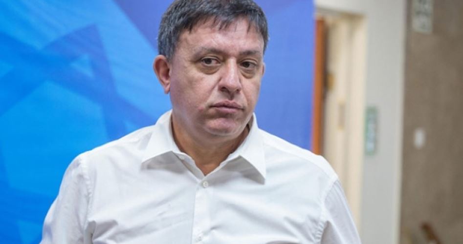 استقالة وزير البيئة "الإسرائيلي" بسبب ضم ليبرمان للحكومة