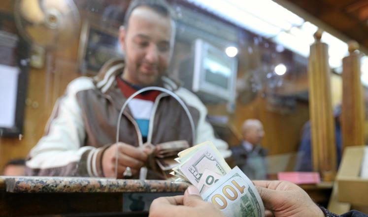 محافظ المركزي المصري: السوق السوداء لن تختفي فورا