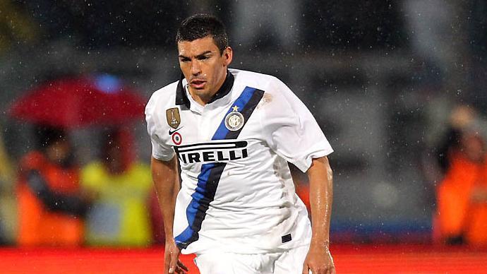 "انتر ميلان" يستغني عن "لوسيو"