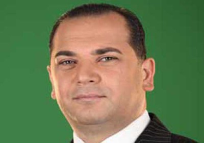 الكاتب كمال خلف