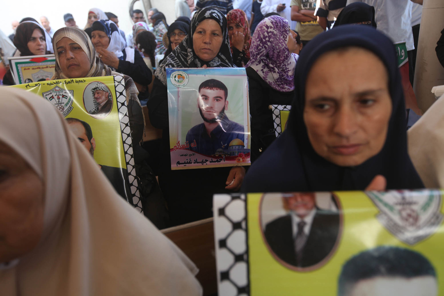 صورة من الارشيف