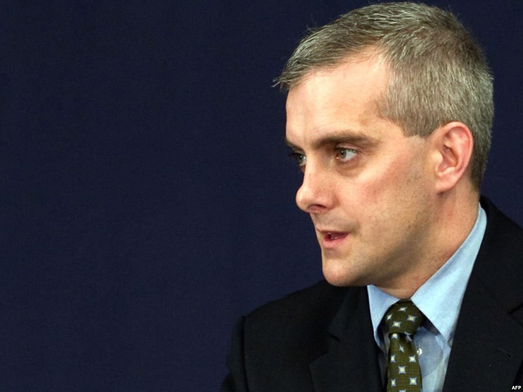 كبير موظفي البيت الأبيض "دينيس مكدوناف" 