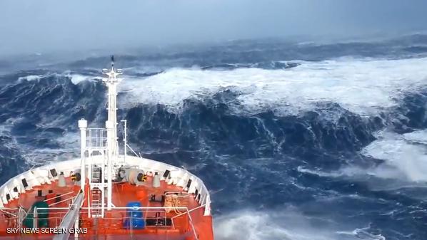 إحدى سفن البحث عن الطائرة الماليزية المفقودة