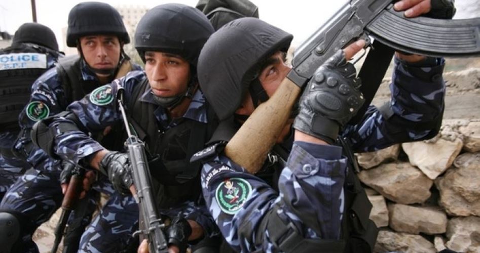 سلطة رام الله تعتقل 2 وترفض الإفراج عن عدد آخر