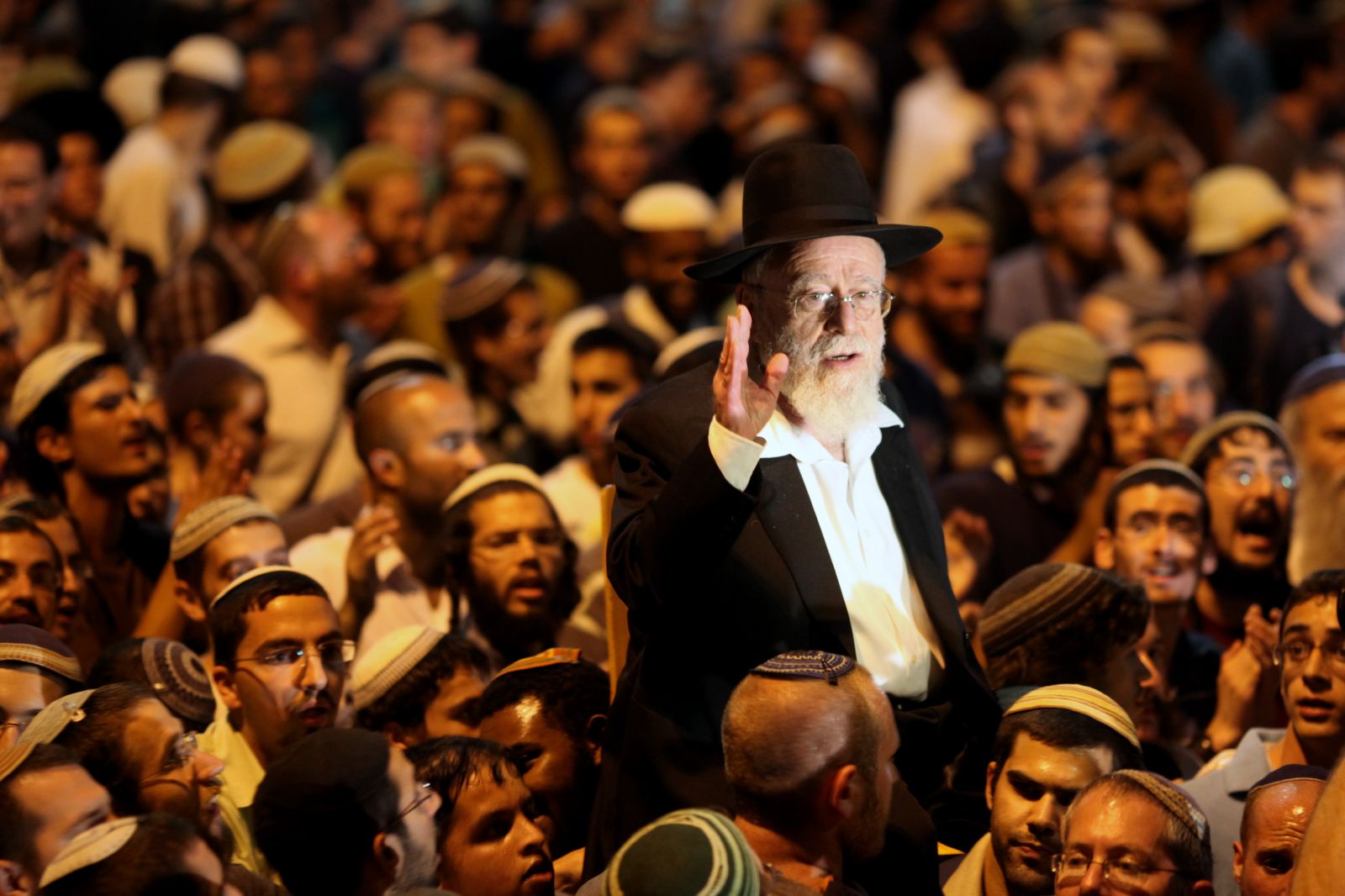 مائة "حاخام" يوقعون على فتوى تحرّم دخول اليهود للقدس