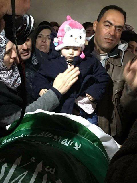 وداع مؤثر من الرضيعة "بتول" لوالدتها "مجد" الشهيدة!