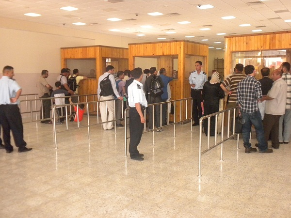 36 ألف مسافر عبر "الكرامة" خلال أسبوع