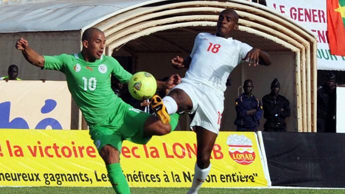 جانب من مباراة الجزائر وبوركينا فاسو