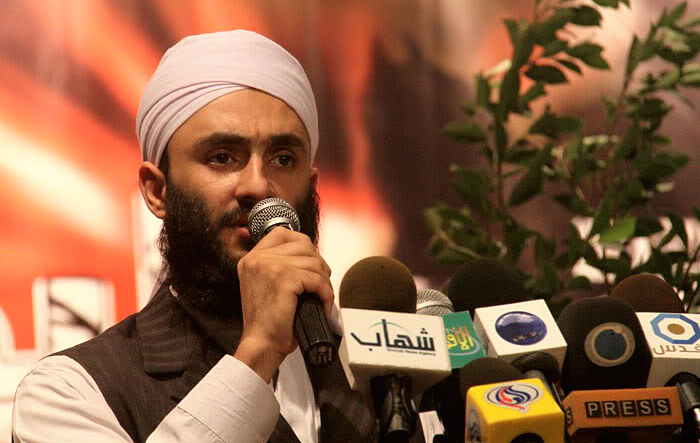  الشيخ القارئ عاهد زينو