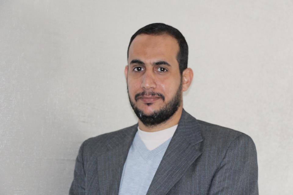 جبريل عوده كاتب وباحث فلسطيني