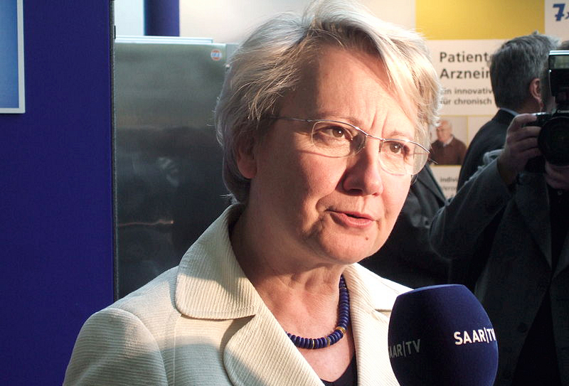  وزيرة التعليم الألمانية "انيته شافان"