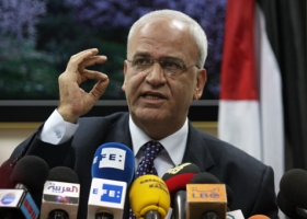 صائب عريقات - عضو اللجنة التنفيذية لمنظمة التحرير (أرشيف)