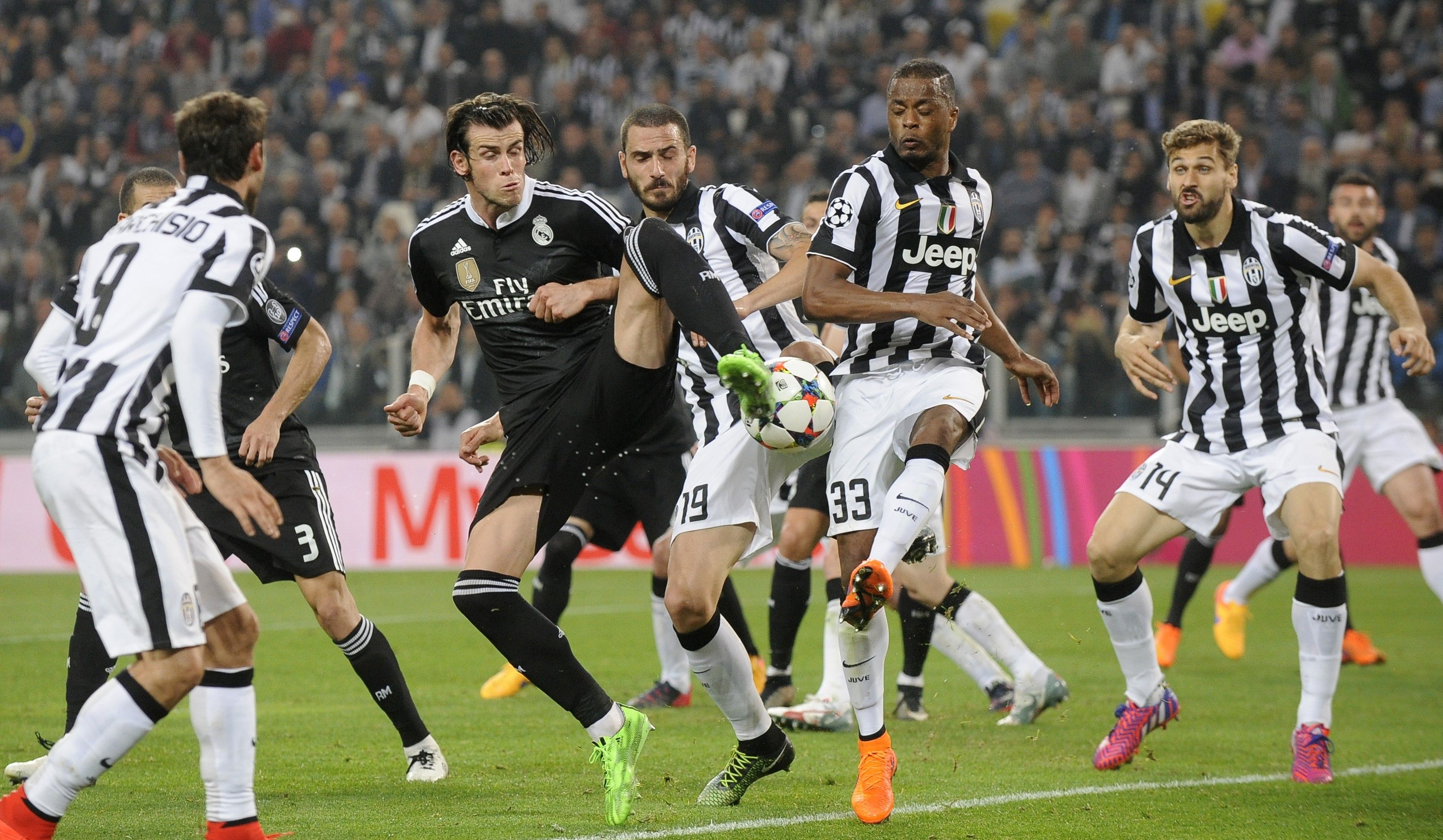 جانب من مباراة سابقة بين الطرفين