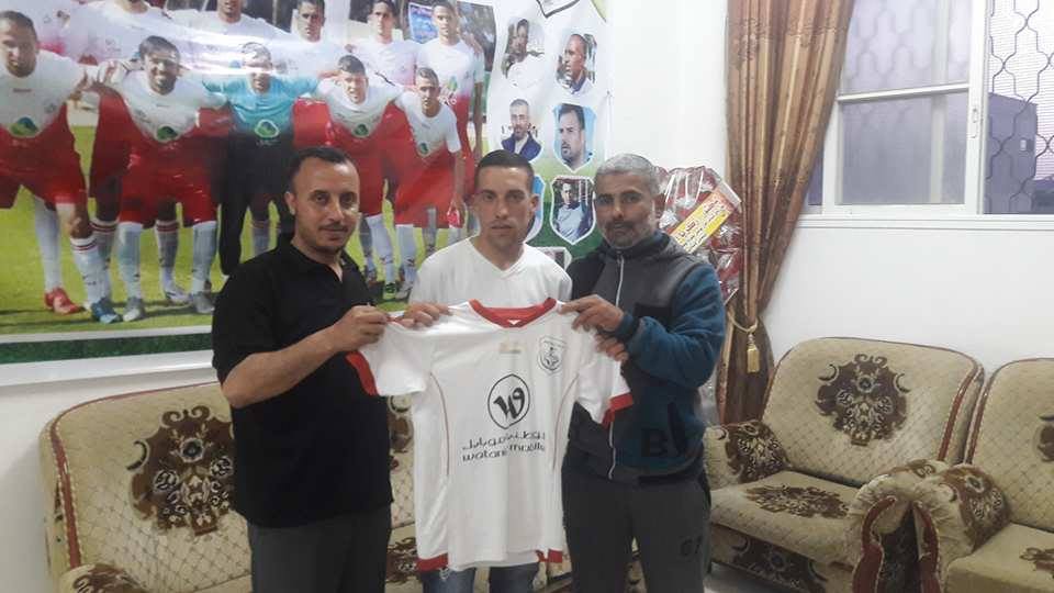 البيوك في المنتصف