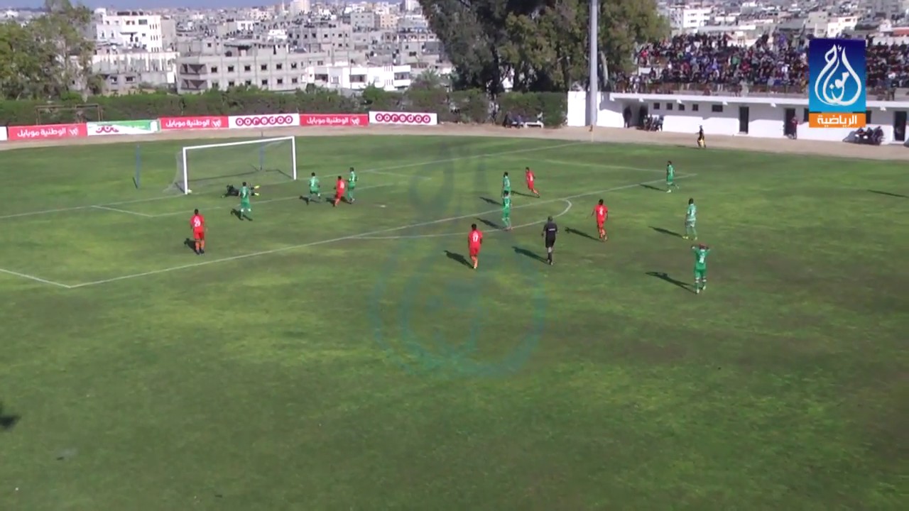 لحظة تصدي جابر للكرة