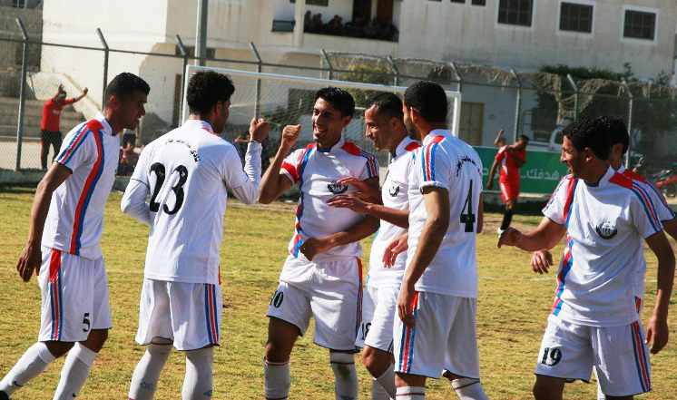 خدمات خانيونس يتصدر دوري الأولى