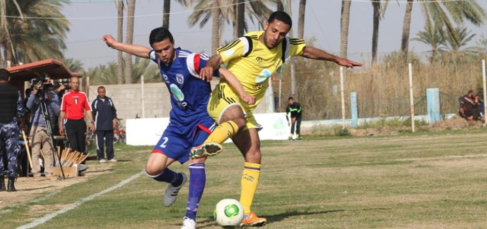 جانب من مباراة خدمات النصيرات والشاطئ