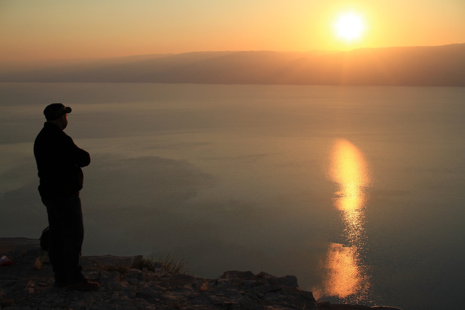 الحرارة أعلى من معدلها السنوي العام بحدود 4 درجات