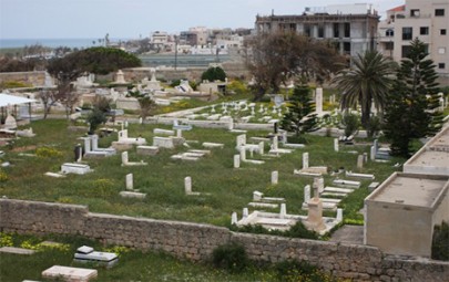 صور (أرشيفية) لمقبرة شهداء الأرقام 