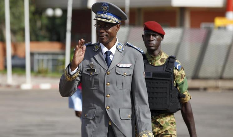 الجنرال غيلبرت دينديري