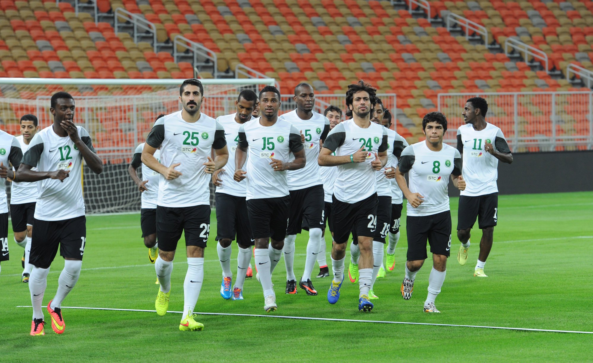 جانب من تدريبات المنتخب السعودي