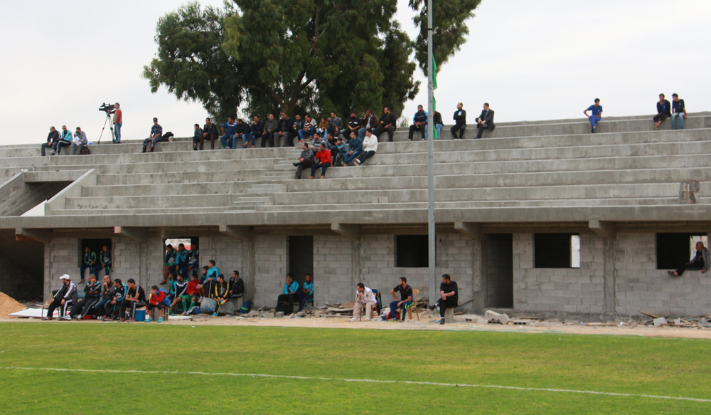 حضور قليل في المدرجات